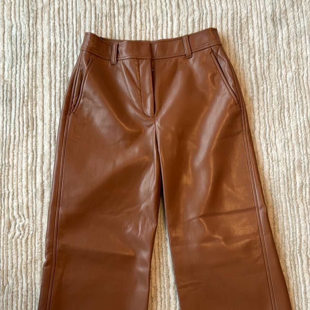Melinda Pant - Babaton Aritzia